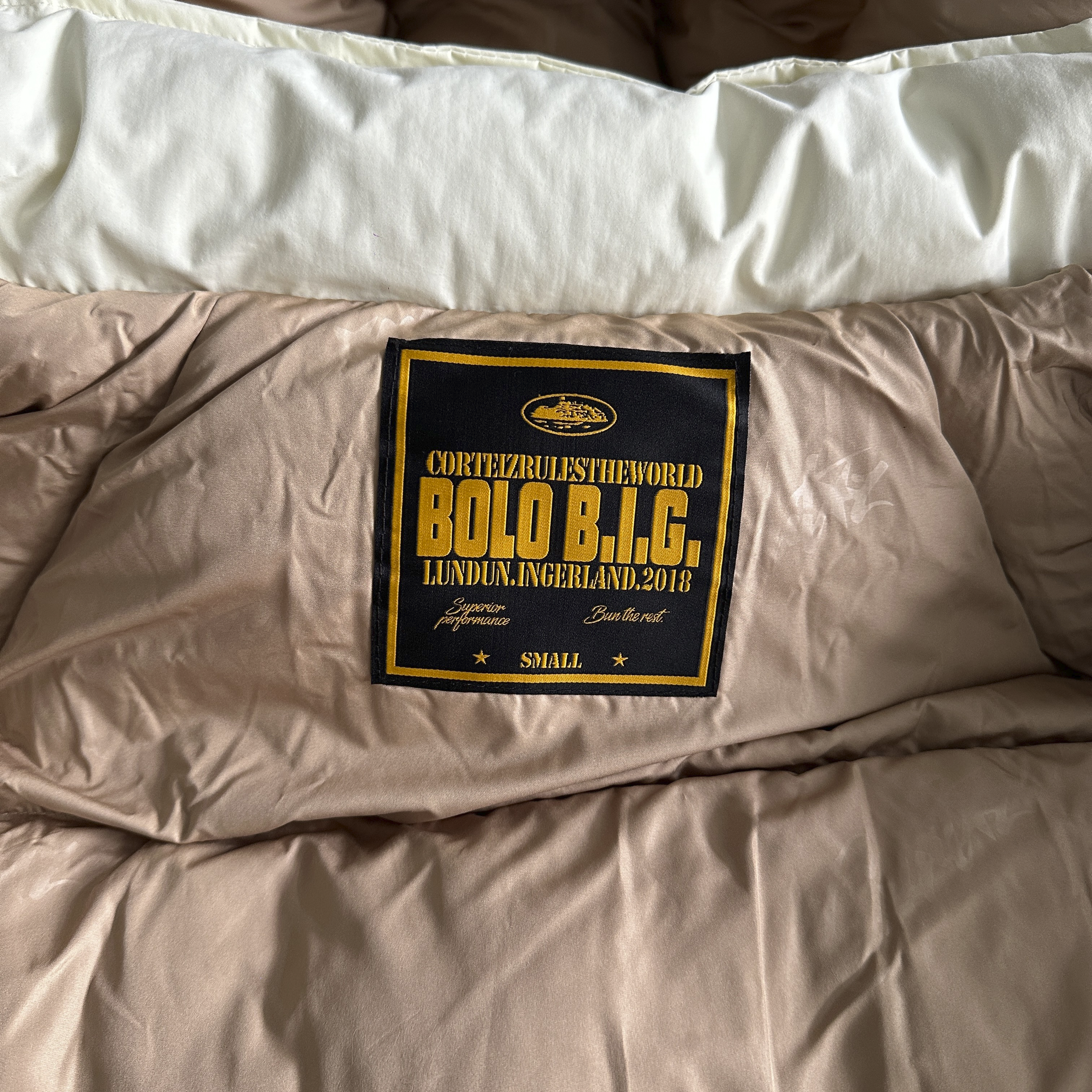 CORTEIZ BOLO B.I.GJACKET (CREAM)